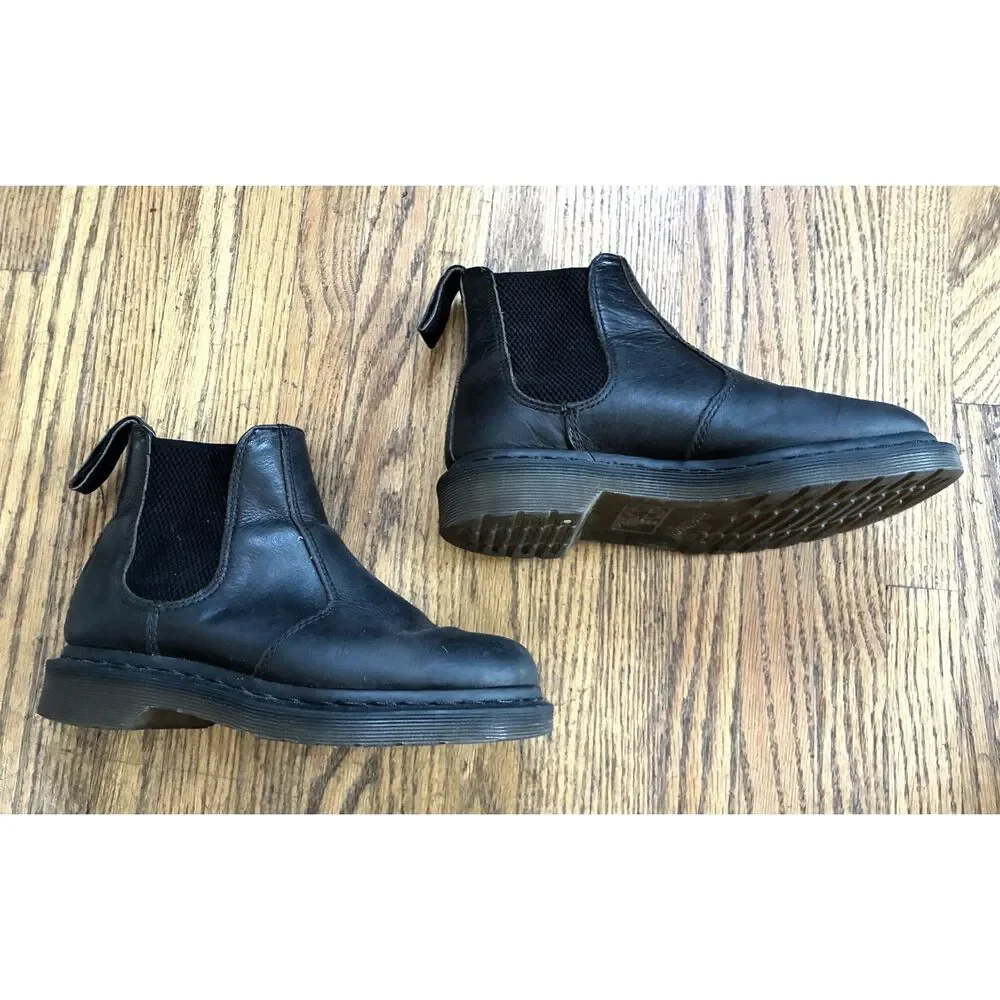 Dr. Martens Black Leather Pull On Chelsea Boots Shoes  Women's Size 5